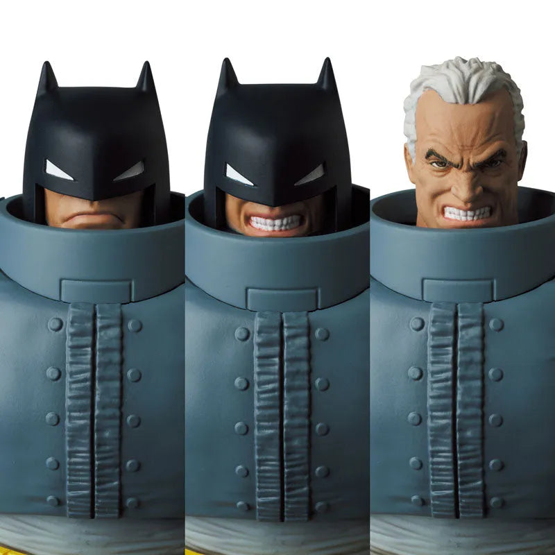 Batman: The Dark Knight Returns - Batman - Bruce Wayne - Mafex No.146 - Armored (Medicom Toy)ㅤ – Medicom Toy – ActionFigureBrasil