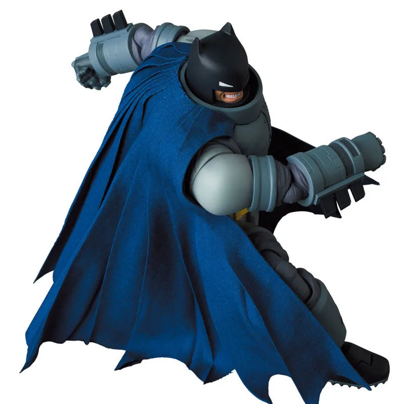 Batman: The Dark Knight Returns - Batman - Bruce Wayne - Mafex No.146 - Armored (Medicom Toy)ㅤ – Medicom Toy – ActionFigureBrasil