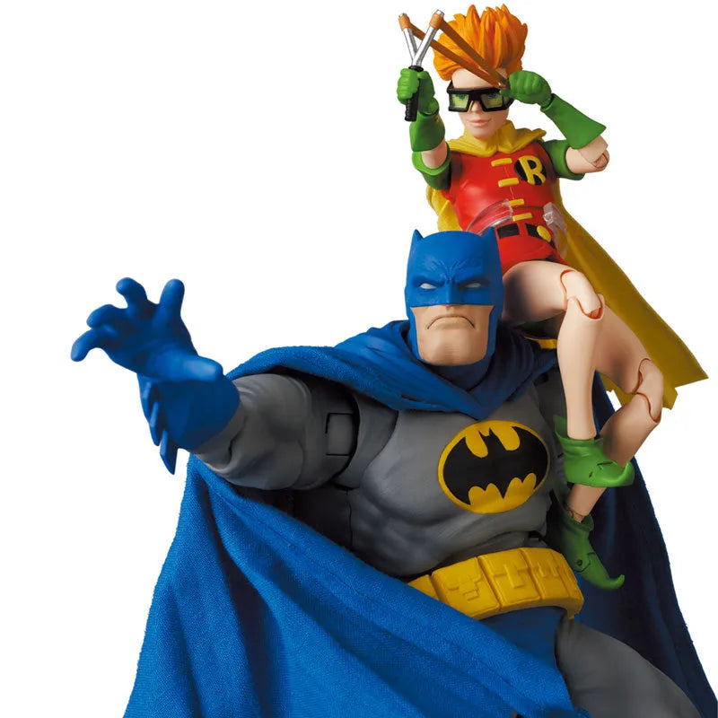 Batman: The Dark Knight Returns - Batman - Robin - Mafex No.139 - Blue ver. (Medicom Toy)ㅤ – Medicom Toy – ActionFigureBrasil