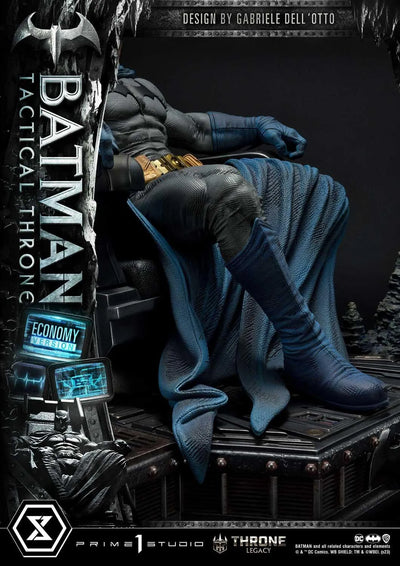 Batman - Throne Legacy (TLCDC-01EC) - 1/4 - Tactical Throne, Economy Version (Prime 1 Studio)ㅤ – Prime 1 Studio – ActionFigureBrasil — ângulo diferente