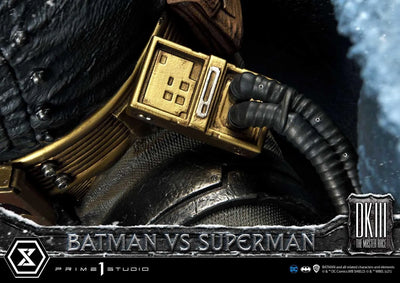 Batman versus Superman (Regular Version) Batman:The Dark Knight Returns (Comics) – Prime1Studio – ActionFigure Brasil