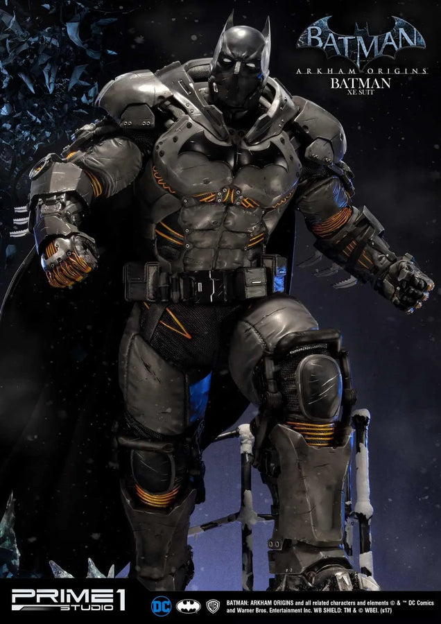 Batman (XE Suit Edition) Batman: Arkham Origins – Prime1Studio – ActionFigure Brasil