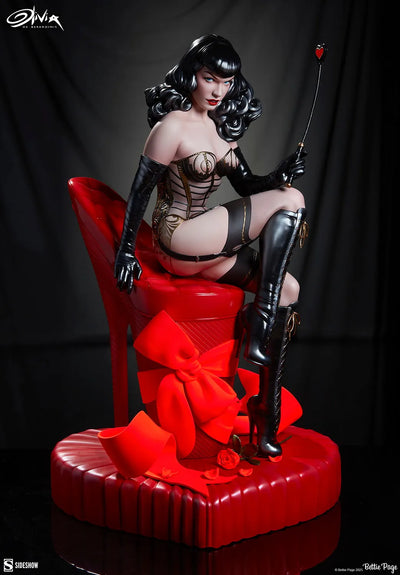 Bettie Page: Love Hurts - LIMITED EDITION: 450 – Sideshow Collectibles – ActionFigure Brasil — iluminação de estúdio