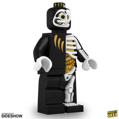 Bigger Micro Anatomic - Daruma (Prosperity) - LIMITED EDITION: 200 – Mighty Jaxx – ActionFigure Brasil — com base expositora