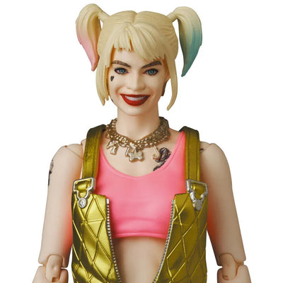 Birds of Prey - Bruce - Harley Quinn - Mafex No.153 - Overalls Ver. (Medicom Toy)ㅤ – Medicom Toy – ActionFigureBrasil — com base expositora