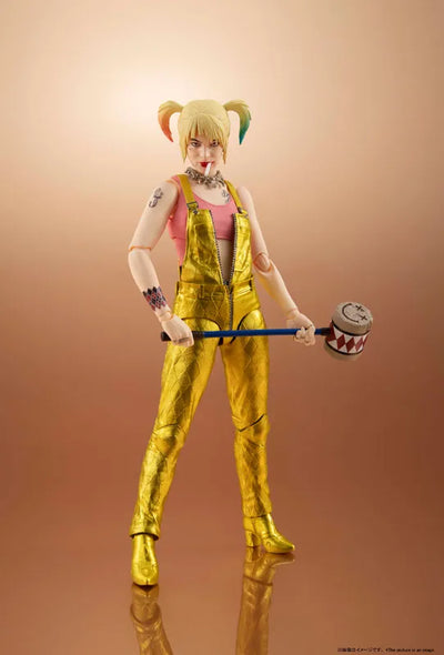 Birds of Prey - Harley Quinn - S.H.Figuarts (Bandai Spirits)ㅤ – Bandai Spirits – ActionFigureBrasil — ângulo diferente