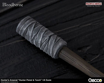 Bloodborne - Hunter's Arsenal: Hunter Pistol & Torch 1/6 Scale Weaponㅤ – Gecco – ActionFigureBrasil — close