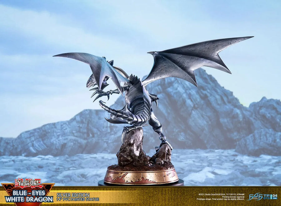 Blue-Eyes White Dragon (Silver Variant) (Silver) – First 4 Figures – ActionFigure Brasil