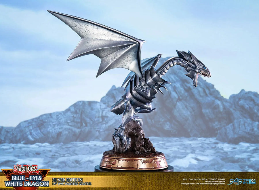 Blue-Eyes White Dragon (Silver Variant) (Silver) – First 4 Figures – ActionFigure Brasil