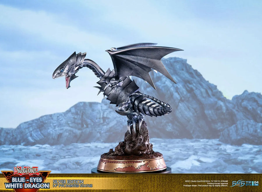Blue-Eyes White Dragon (Silver Variant) (Silver) – First 4 Figures – ActionFigure Brasil