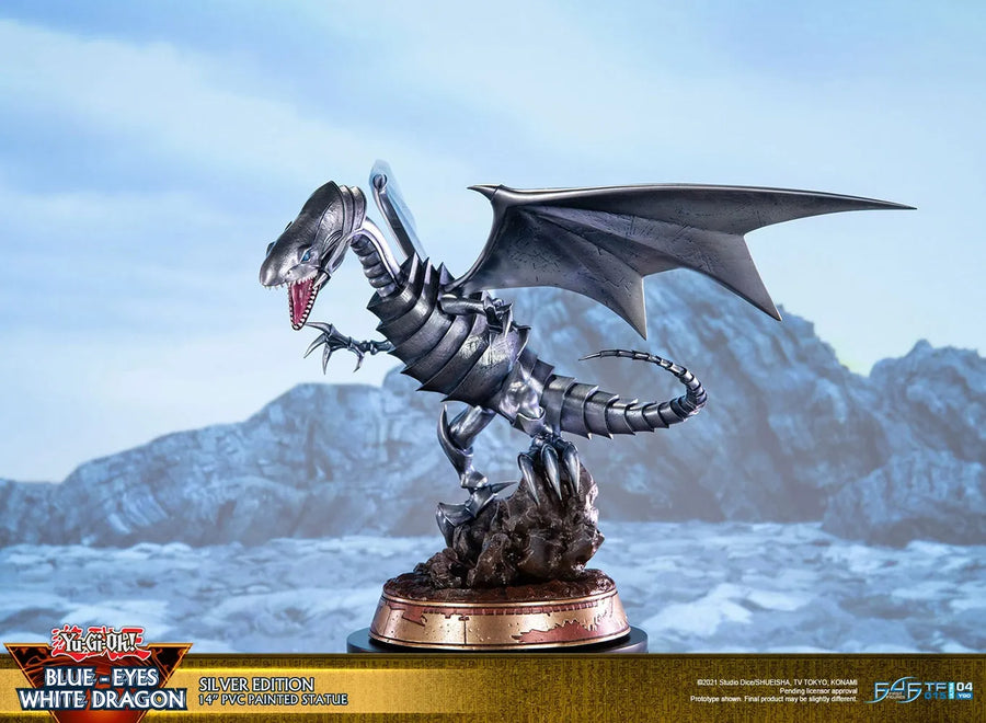 Blue-Eyes White Dragon (Silver Variant) (Silver) – First 4 Figures – ActionFigure Brasil