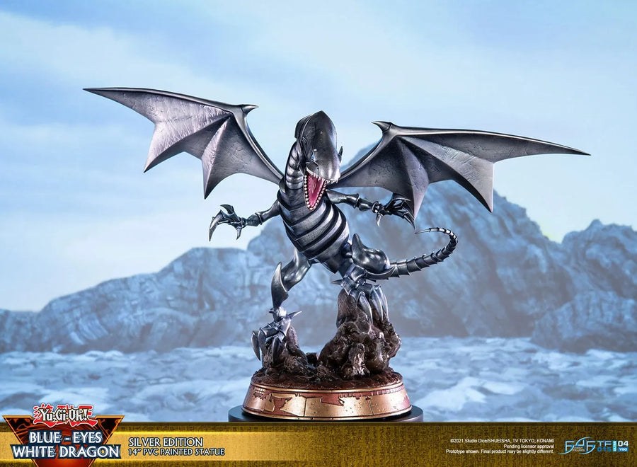 Blue-Eyes White Dragon (Silver Variant) (Silver) – First 4 Figures – ActionFigure Brasil