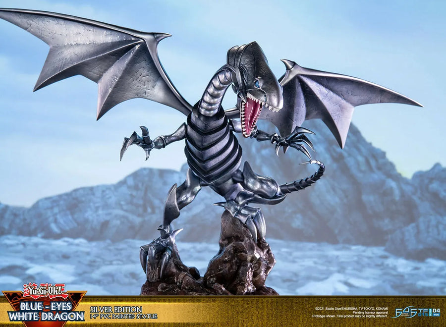 Blue-Eyes White Dragon (Silver Variant) (Silver) – First 4 Figures – ActionFigure Brasil