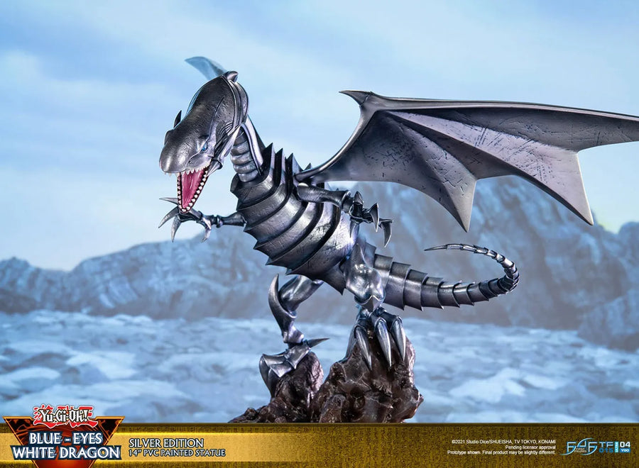 Blue-Eyes White Dragon (Silver Variant) (Silver) – First 4 Figures – ActionFigure Brasil