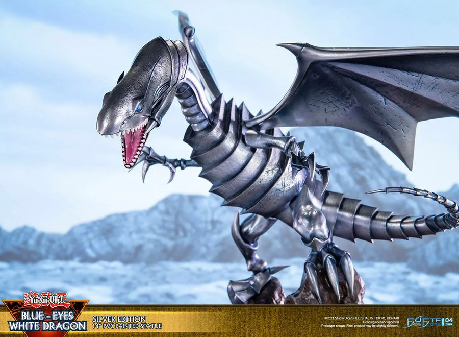 Blue-Eyes White Dragon (Silver Variant) (Silver) – First 4 Figures – ActionFigure Brasil