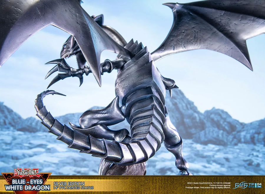 Blue-Eyes White Dragon (Silver Variant) (Silver) – First 4 Figures – ActionFigure Brasil