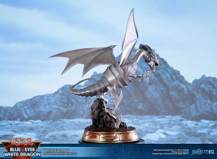 Blue-Eyes White Dragon (White Variant) (White) – First 4 Figures – ActionFigure Brasil