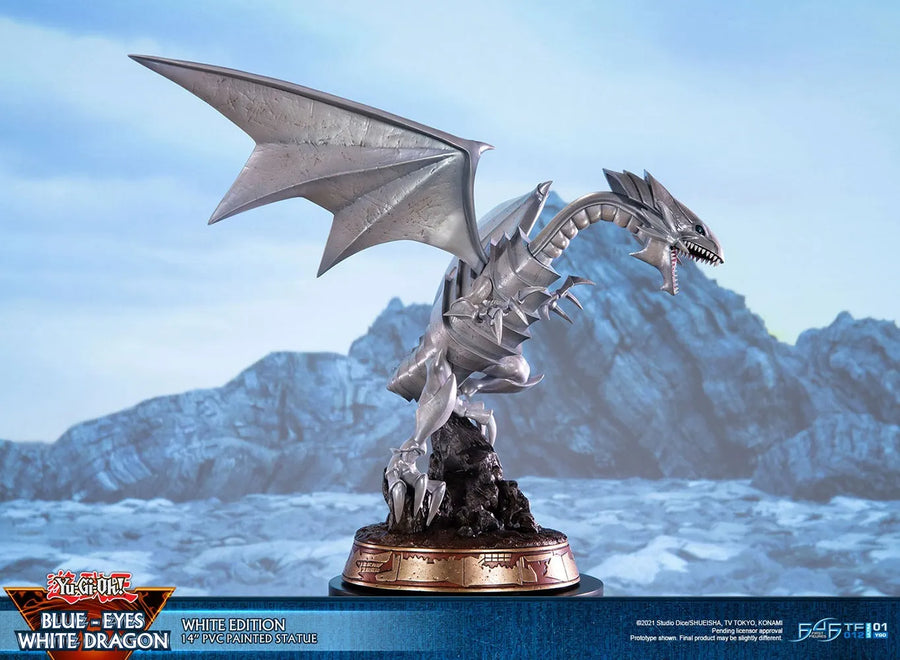 Blue-Eyes White Dragon (White Variant) (White) – First 4 Figures – ActionFigure Brasil