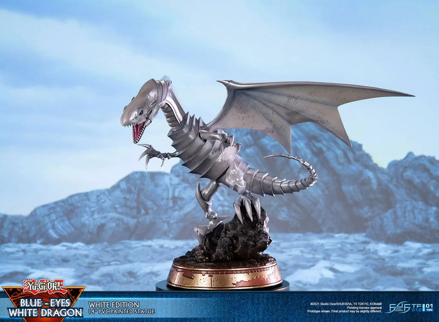 Blue-Eyes White Dragon (White Variant) (White) – First 4 Figures – ActionFigure Brasil