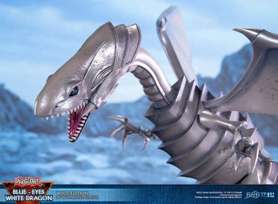 Blue-Eyes White Dragon (White Variant) (White) – First 4 Figures – ActionFigure Brasil