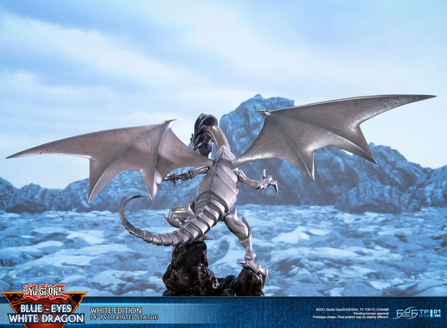 Blue-Eyes White Dragon (White Variant) (White) – First 4 Figures – ActionFigure Brasil