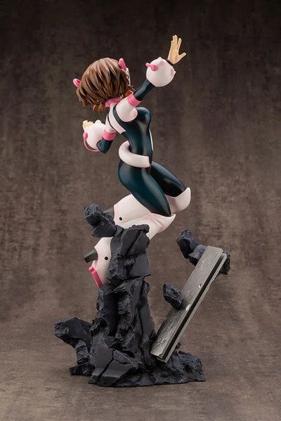Boku no Hero Academia - Uraraka Ochaco - ARTFX J - Ver.2 (Kotobukiya)ㅤ – Takara Tomy – ActionFigureBrasil — ambientada