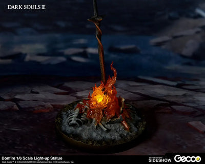 Bonfire Light-Up – Gecco Co. – ActionFigure Brasil — close