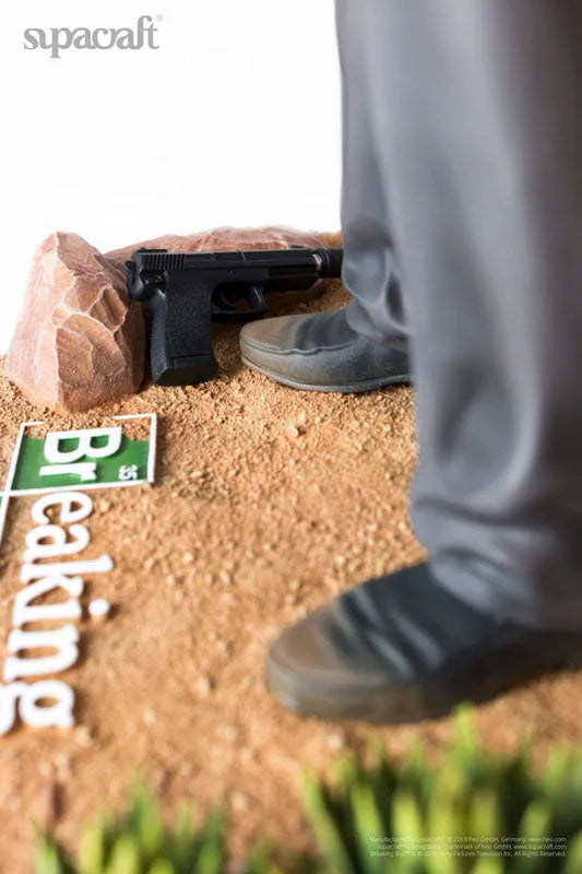 Breaking Bad - Mike Ehrmantraut 1/4 Statueㅤ – supacraft – ActionFigureBrasil