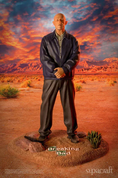 Breaking Bad - Mike Ehrmantraut 1/4 Statueㅤ – supacraft – ActionFigureBrasil — com base expositora