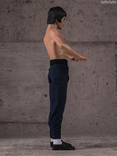 Bruce Lee 1/12 Scale Premium Figureㅤ – Storm Collectibles – ActionFigureBrasil — ambientada