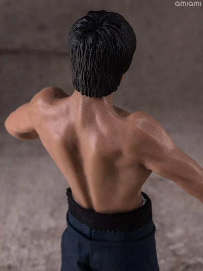 Bruce Lee 1/12 Scale Premium Figureㅤ – Storm Collectibles – ActionFigureBrasil — close