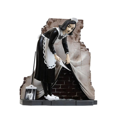 Camden Maid - LIMITED EDITION – Mighty Jaxx – ActionFigure Brasil — acessórios