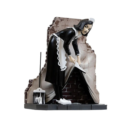Camden Maid - LIMITED EDITION – Mighty Jaxx – ActionFigure Brasil — embalagem