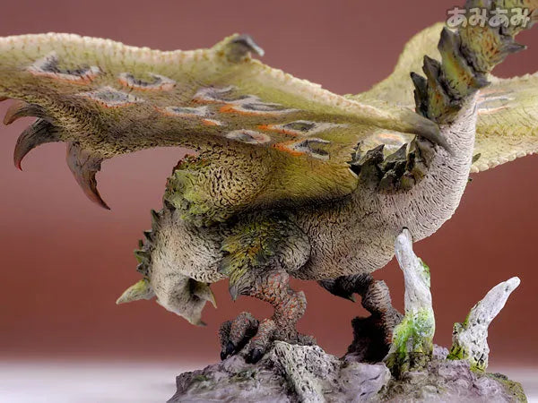 Capcom Figure Builder Creator's Model - Female Fire Wyvern Rathianㅤ – Puella Magi Madoka Magica – ActionFigureBrasil