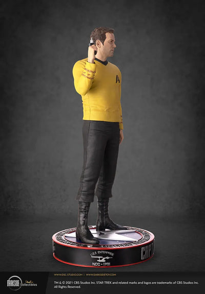 Captain James T. Kirk - LIMITED EDITION: 150 – DarkSide Collectibles Studio – ActionFigure Brasil — com base expositora
