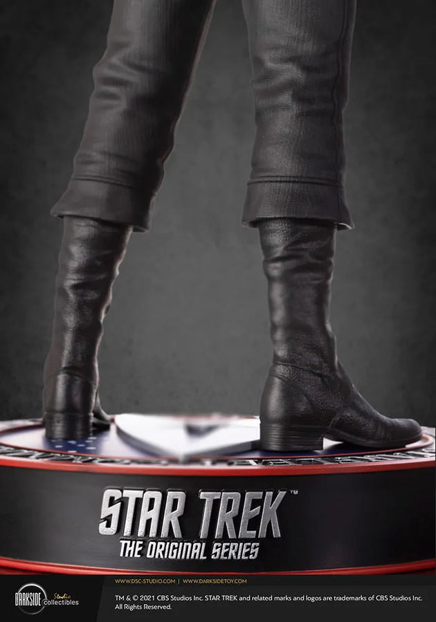 Captain James T. Kirk - LIMITED EDITION: 150 – DarkSide Collectibles Studio – ActionFigure Brasil