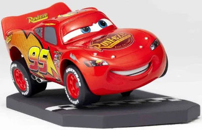 Cars - Lightning McQueen - Revoltech - Revoltech Pixar Figure Collection - 3 (Kaiyodo Pixar The Walt Disney Company)ㅤ – Kaiyodo – ActionFigureBrasil — ambientada