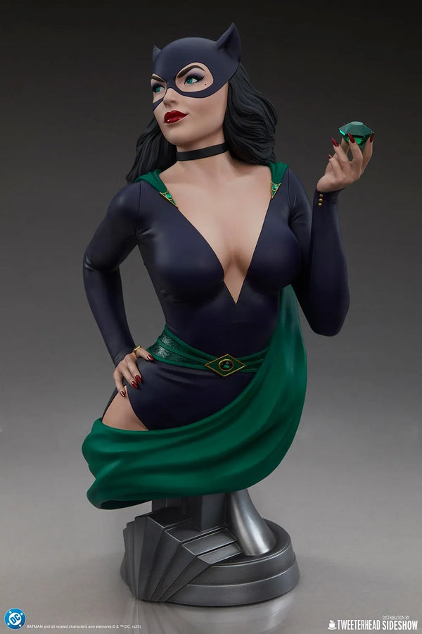 Catwoman - LIMITED EDITION: TBD – Tweeterhead – ActionFigure Brasil