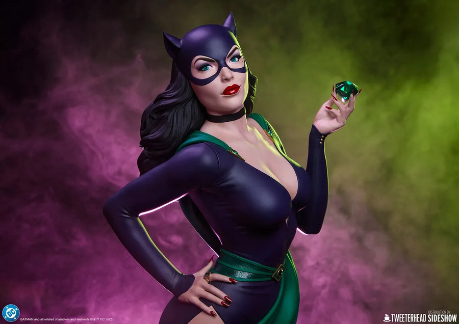 Catwoman - LIMITED EDITION: TBD – Tweeterhead – ActionFigure Brasil