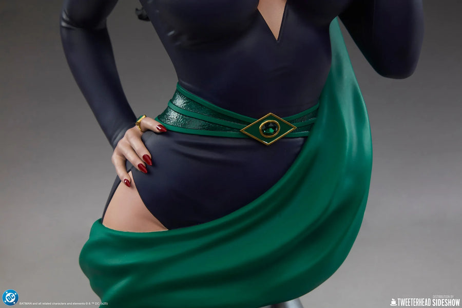 Catwoman - LIMITED EDITION: TBD – Tweeterhead – ActionFigure Brasil