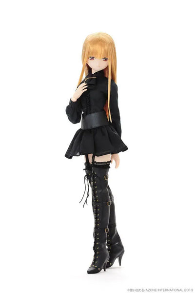 Cecily / Fear of Darkness III Complete Dollㅤ – Azone International – ActionFigureBrasil — com base expositora