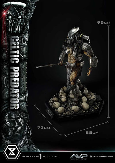Celtic Predator - LIMITED EDITION: TBD (Standard Version) – Prime 1 Studio – ActionFigure Brasil — com base expositora