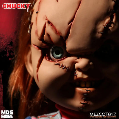 Child's Play/ Chucky 15 Inch Talking Mega Scale Figureㅤ – Mezco – ActionFigureBrasil — ambientada