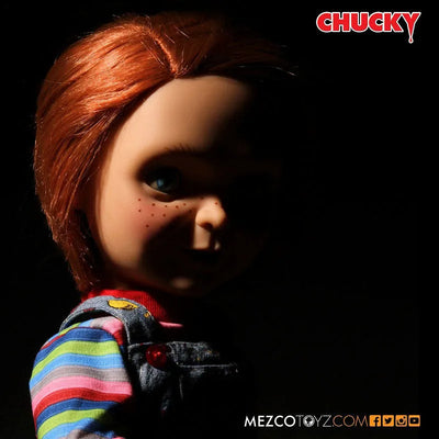 Child's Play / Good Guys Chucky 15 Inch Talking Figureㅤ – Mezco – ActionFigureBrasil — com base expositora
