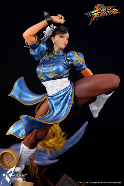 Chun Li - The Strongest Woman in The World - LIMITED EDITION: 450 – Kinetiquettes – ActionFigure Brasil — ambientada