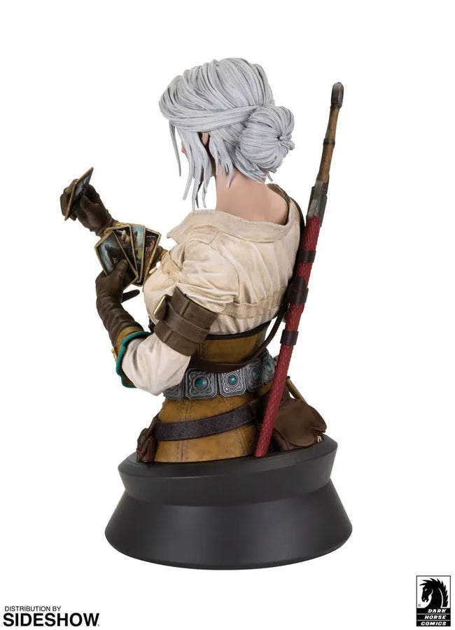 Ciri Playing Gwent – Dark Horse Comics – ActionFigure Brasil