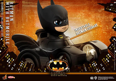 CosBaby "Batman" [Size S] Batman & Batmobileㅤ – Hot Toys – ActionFigureBrasil — ângulo diferente