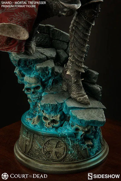 Court of the Dead - Premium Format Figure: Shard/Mortal Trespasserㅤ – Sideshow Collectibles – ActionFigureBrasil — close