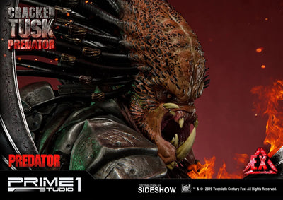 Cracked Tusk Predator - LIMITED EDITION: 300 (Exclusive) – Prime 1 Studio – ActionFigure Brasil — close