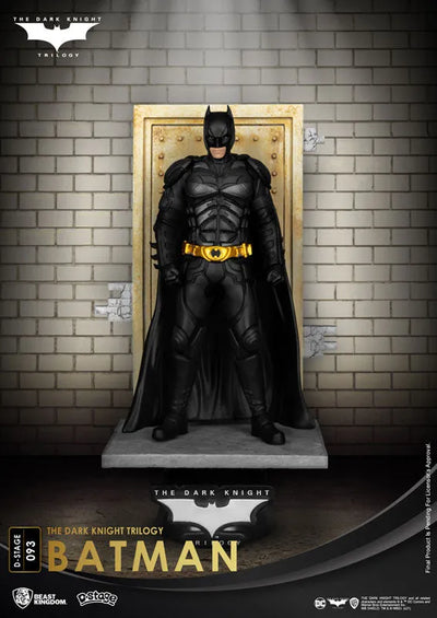 D Stage #093 "Dark Knight Trilogy" Batmanㅤ – Beast Kingdom – ActionFigureBrasil